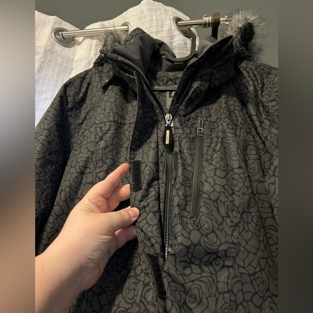 Black Mountain Women’s Coat - Picture 3 of 11